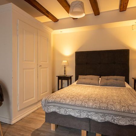 Chambres D'Hotes Le Domaine Des Remparts Селеста Номер фото